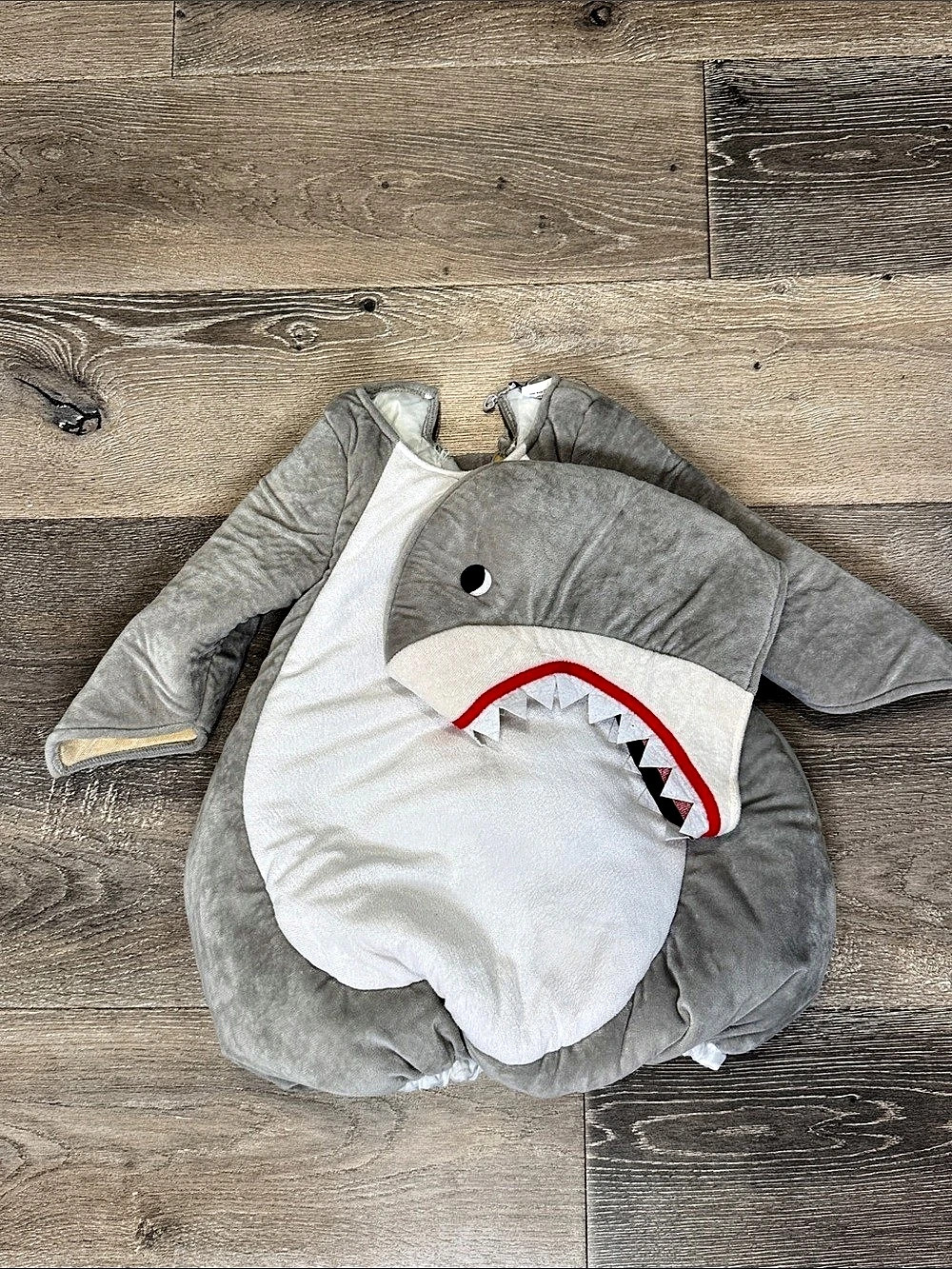 Halloween Costumes shark costume Gray & White Boys 4T